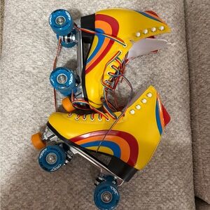 Moxi Rainbow Rider Yellow Retro Roller Skates Womens 8 Men’s 6.5 Like New